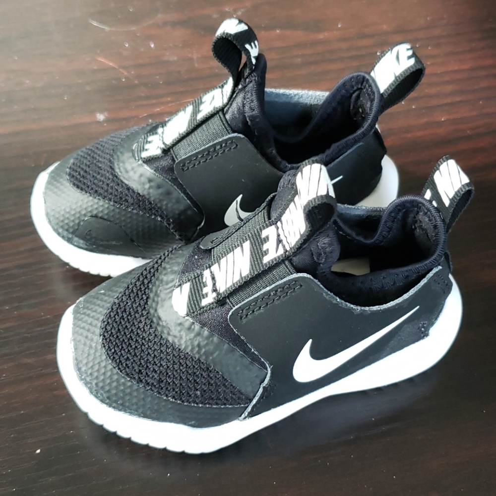 Nike shoes (kids)